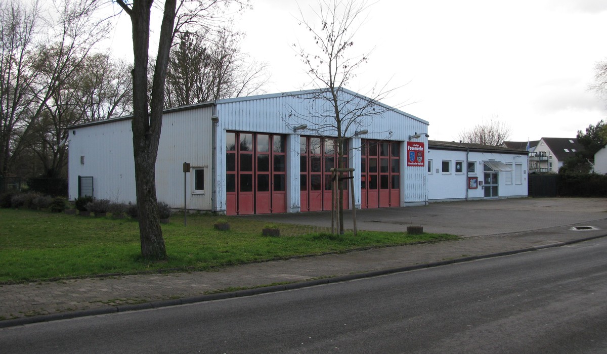 Rüsselsheim ehrt Freiwillige für bis zu 50 Jahre Dienst in der Feuerwehr