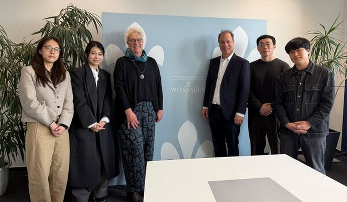 Wiesbaden präsentiert integriertes Konzept für bezahlbaren Wohnraum bei Fachgespräch mit Delegation aus Südkorea Wiesbaden präsentiert integriertes Konzept für bezahlbaren Wohnraum bei Fachgespräch mit Delegation aus Südkorea